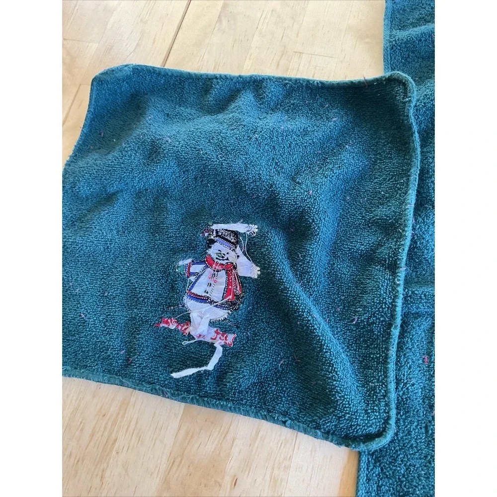 Christmas towels Bath Towel Set 3 Pc Green Santa Embroidered Hand Wash Cloth